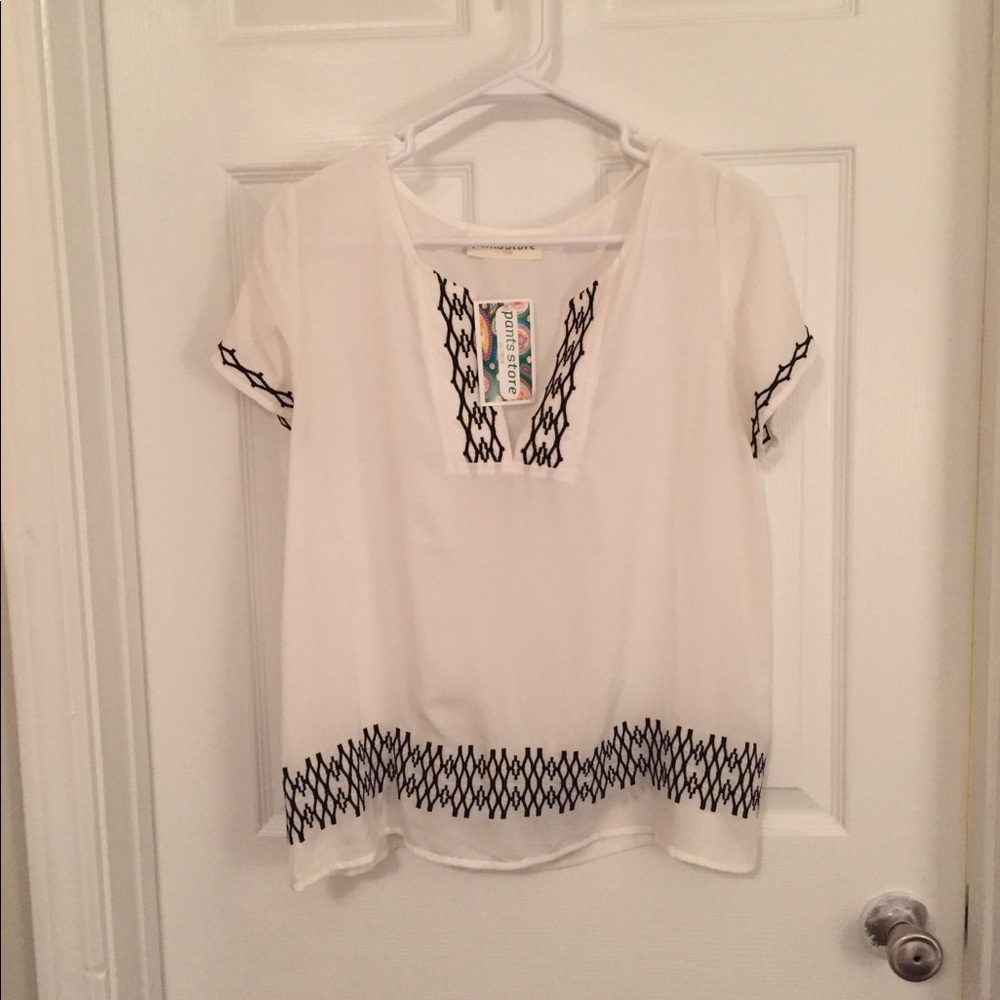 NWT Black and White Short Sleeve Shirt